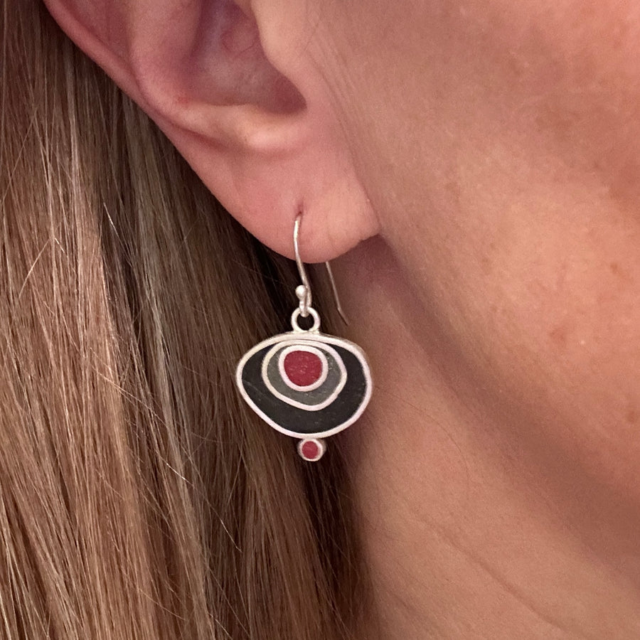 Earrings - Resin - Black, Grey and Red