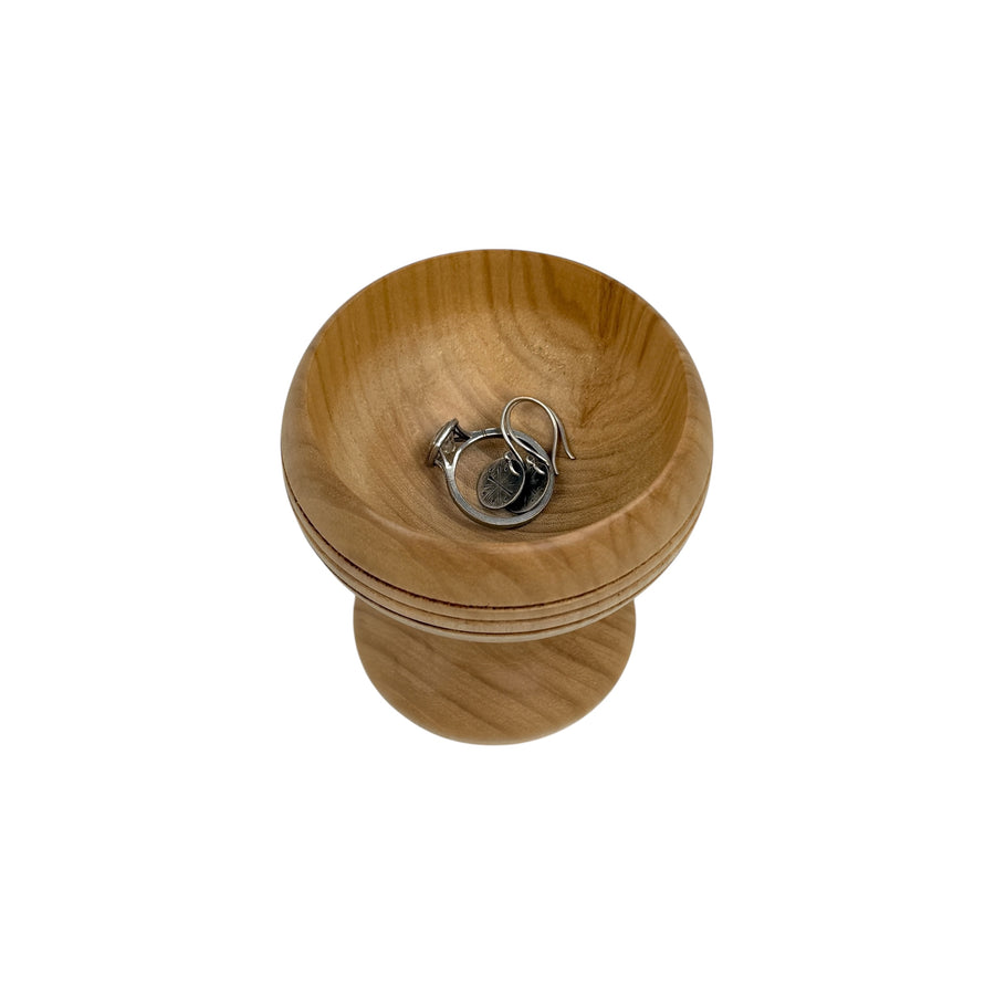 Pedestal Cup