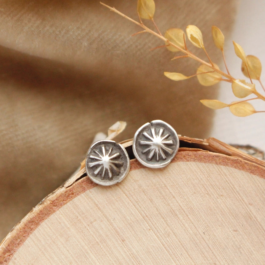 Columbine Burst - Earrings - Post