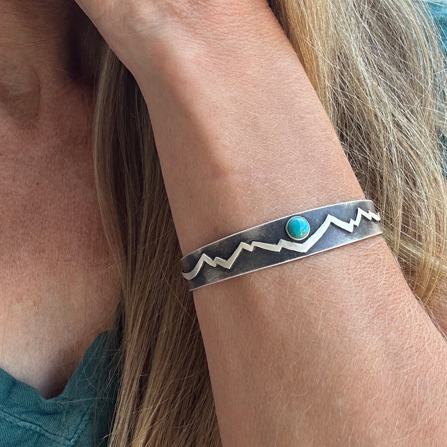 Mountains Bracelet with Turquoise - Tapered