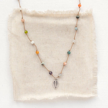 Kaleidoscope - Necklace - Leaf - Knotted
