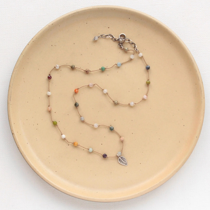 Kaleidoscope - Necklace - Leaf - Knotted