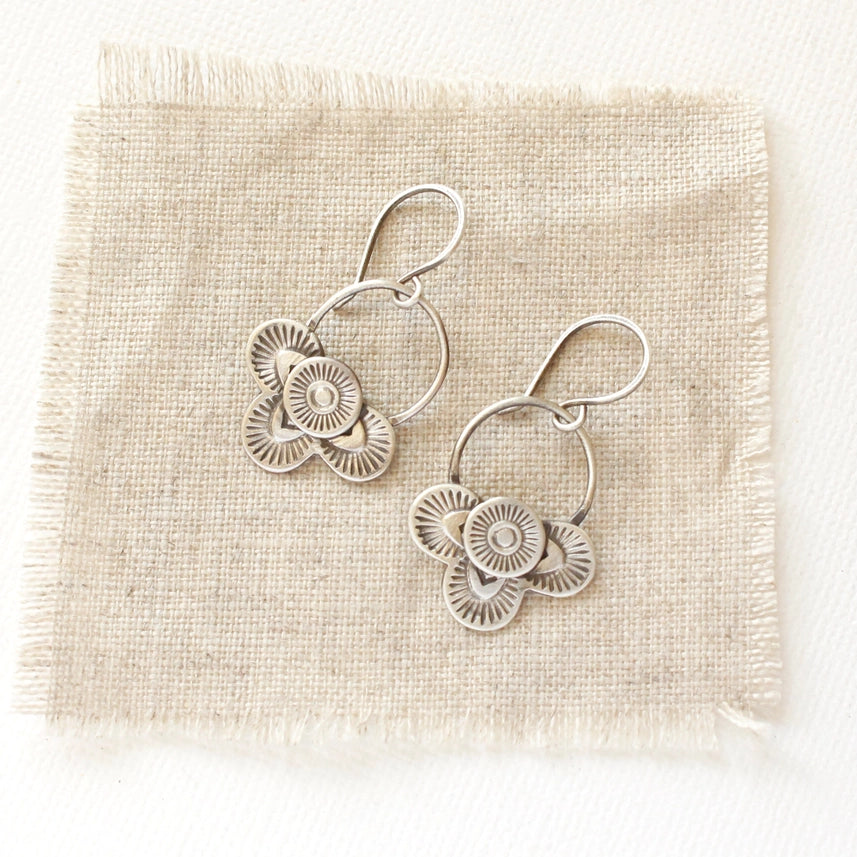 Talara - Earrings - Loop