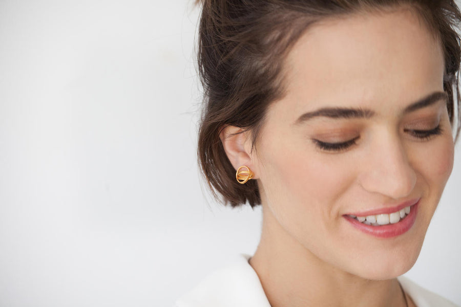 Embolic Wire in Gold - Earrings