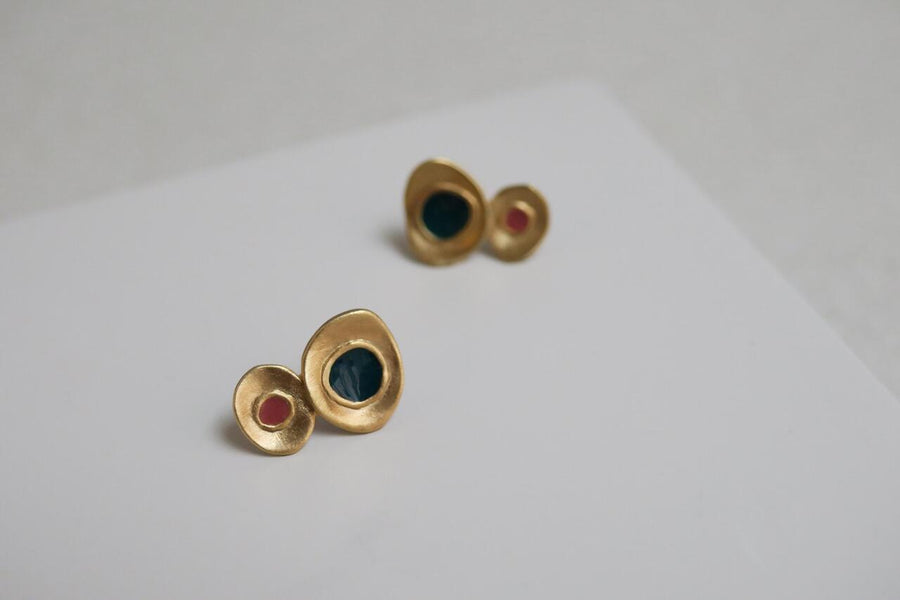 Favorita Colors in Gold - Earrings - Short Studs