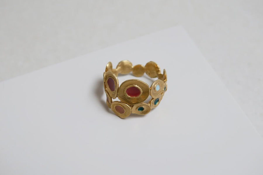 Favorita Colors in Gold - Ring - Large - Size 7